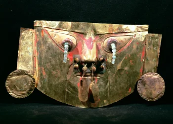 Funerary mask, Chimu (gold)